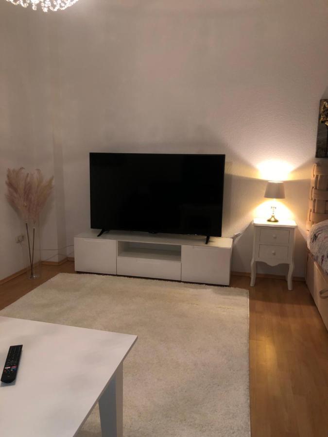 Wohnung Am Schlossgarten Шверин Экстерьер фото