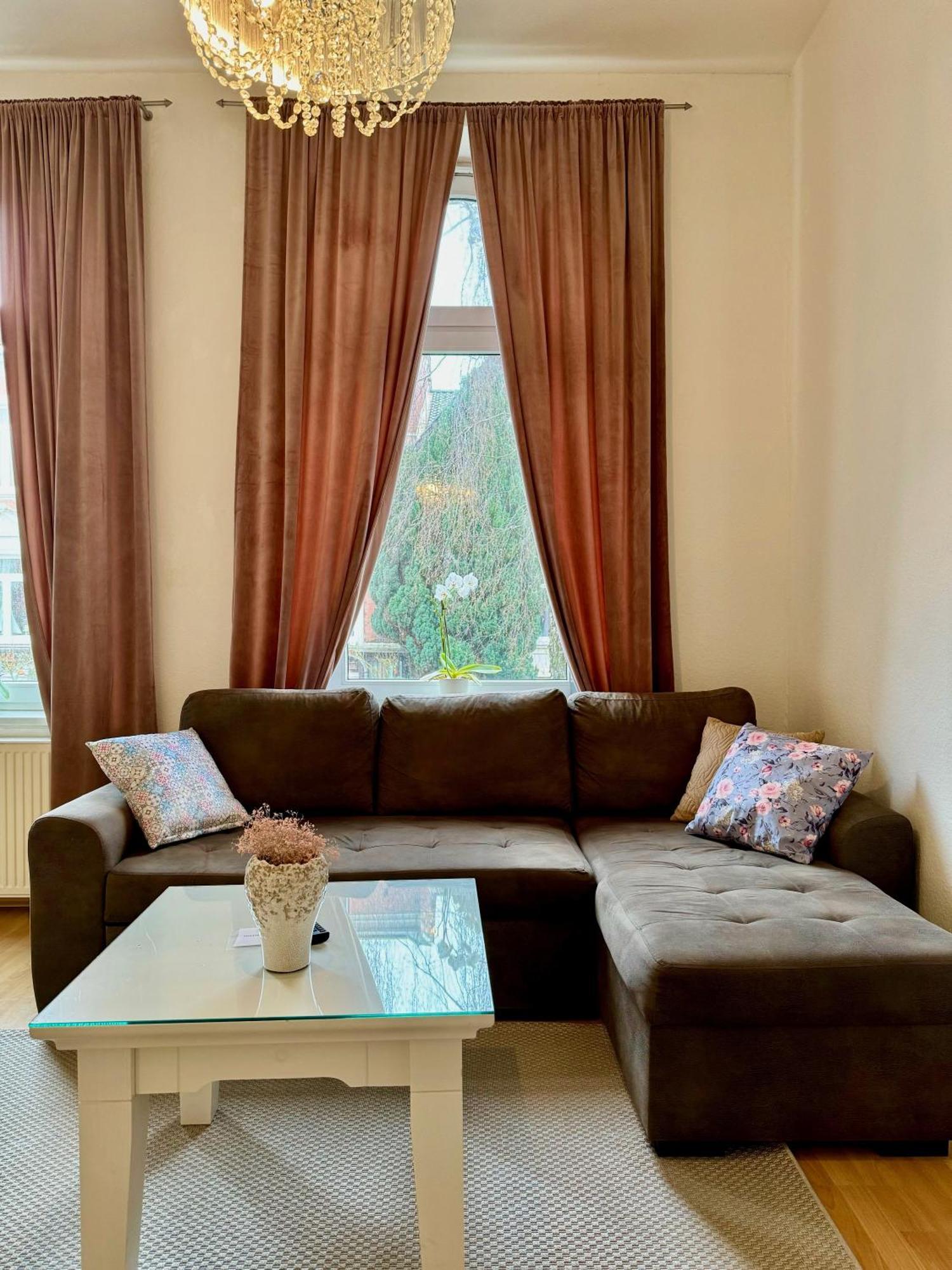 Wohnung Am Schlossgarten Шверин Экстерьер фото